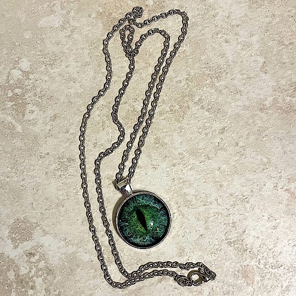 Cat Eye Glass Drop Style Jewelry Necklace - Picture 3 of 5